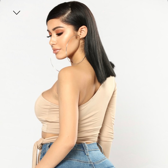 Fashion nova: heart holder one shoulder top- coco - Picture 2 of 4